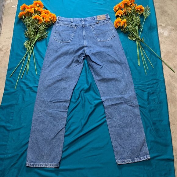Wrangler Jean - Picture 2 of 4